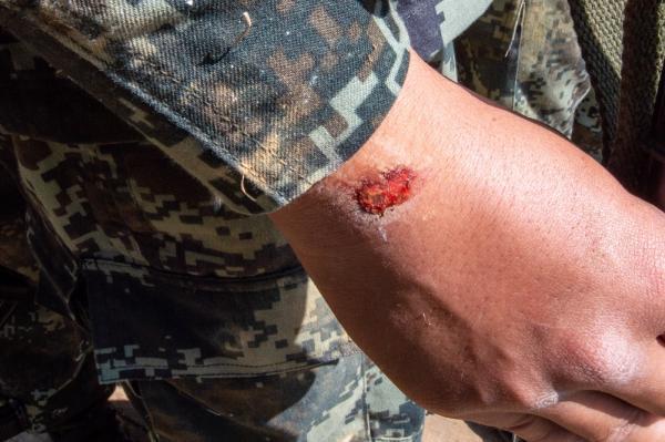 广西武警:新兵战术训练塑血性