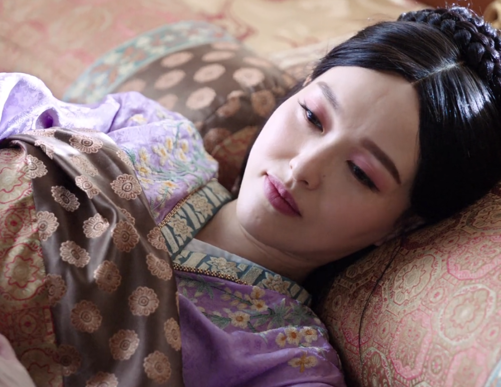 《燕云台》萧燕燕产后卧床休息,特写镜头拍她脸,原谅我没法入戏