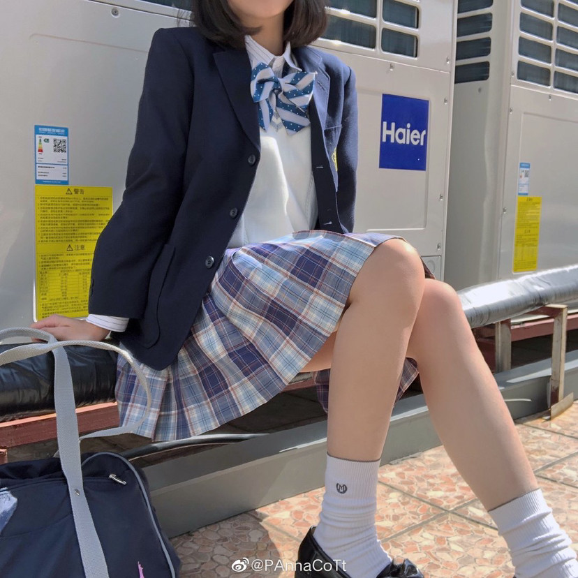 jk制服日常:第203期稻前格裙超话