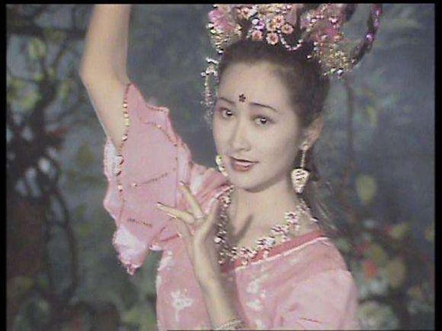 杏仙王苓华凭86版西游记走红事业顶峰退出演艺圈远赴它国