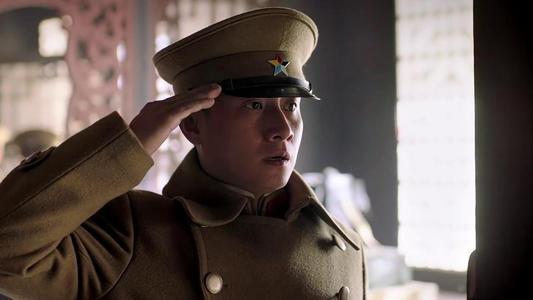 话说,此人便是北洋军阀张作霖的大公子,东北军少帅张学良.