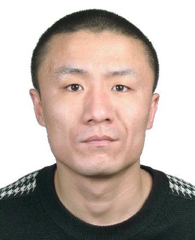 刘宏博肖非丁兆伟(绰号:老伟,在逃)王剑飞(在逃)