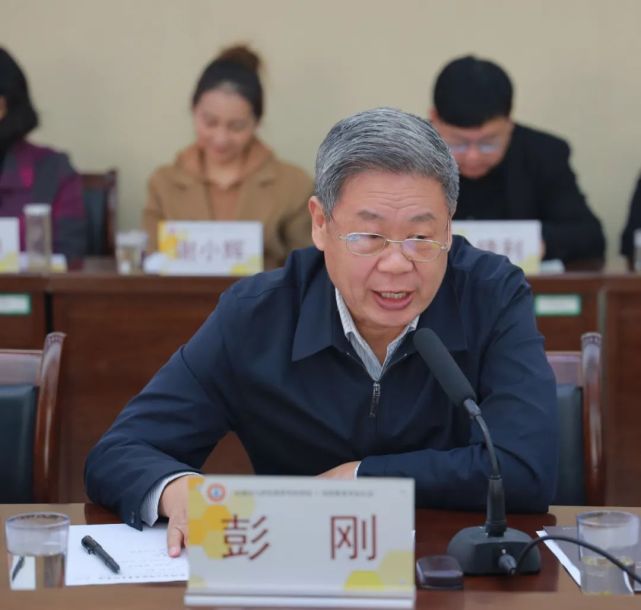 运城幼师高专师范召开学前教育专业认证专家见面会