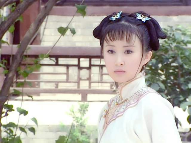 《康熙王朝》版董鄂妃张雪迎《美人无泪》版翁虹《康熙情锁金殿》版