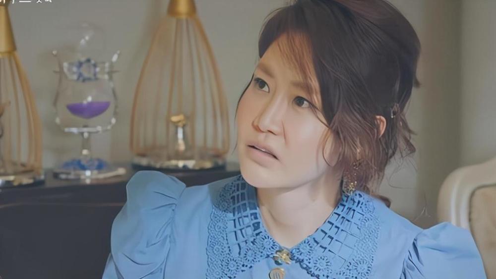 韩剧《顶楼》:全剧中,只有珍妮妈妈玛丽,像个当妈的样子_腾讯新闻