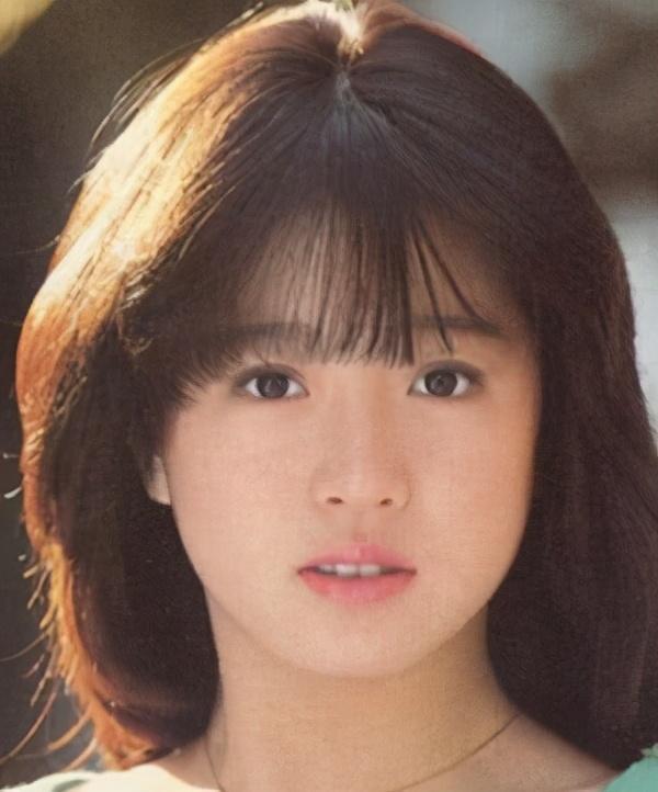 在这个时代,涌现了一色纱英,大石惠,南野阳子等一众美女.