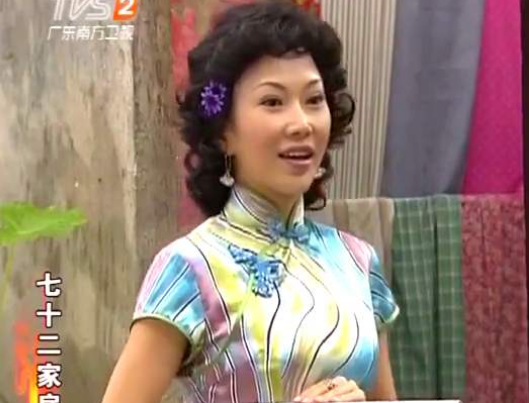 七十二家房客当中韩师奶扮演者董潼如今45岁仍然风韵迷人