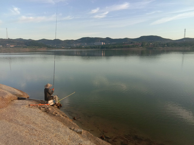 野钓必须注意的三个信号,否则大鱼进窝了都不知道