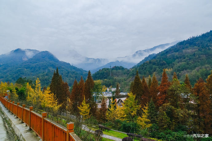 白鹿镇,古镇中的异类,中法传统风情小镇——彭州白鹿镇-出走网