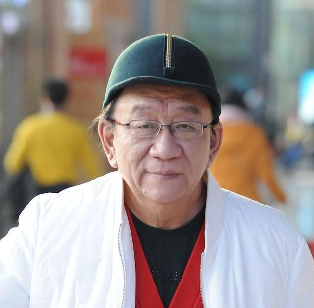 侯耀华接商演对方仅给5万,酱大头和白素鸡,相声世家的光环没了_腾讯新