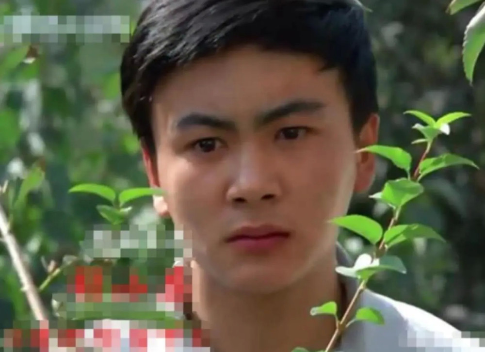 军艺有"四大校草",我们只记得沈腾,杨洋和沙溢,唯独把最帅的他遗忘了!