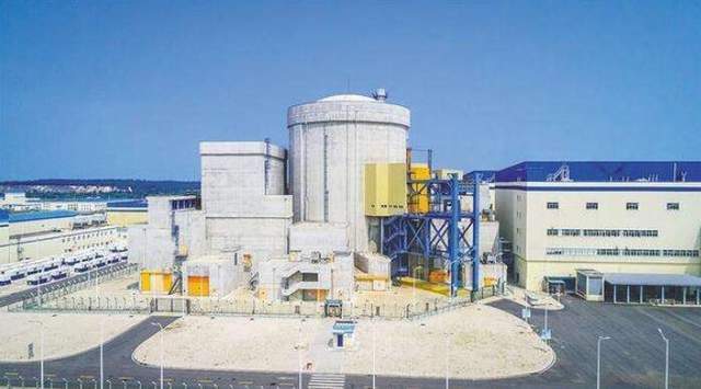 中国玲珑一号核反应堆热功率,超过美国航母,为何第三艘航母不用