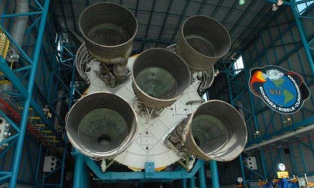 中国大推力补燃循环氢氧发动机,氧涡轮泵与预燃室联动试验成功