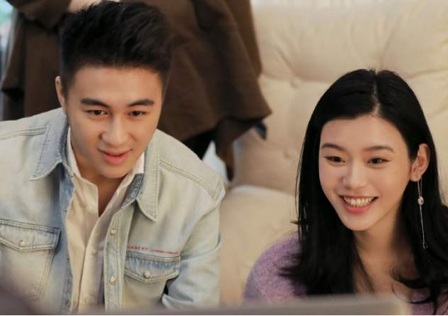 何猷君|结婚后财政大权在谁手里？何猷君教科书式回答，奚梦瑶笑翻了