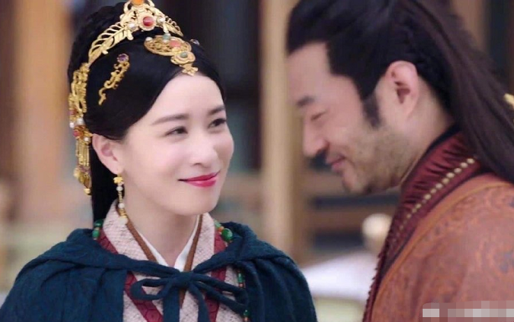 佘诗曼|黎姿林保怡为佘诗曼新剧打call，跨越16年的神仙售后，回忆杀来了