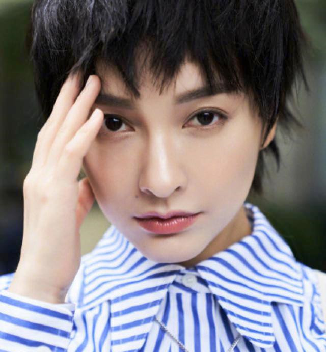 37岁吴昕剪超短发变奶油小生,网友:维嘉是你吗