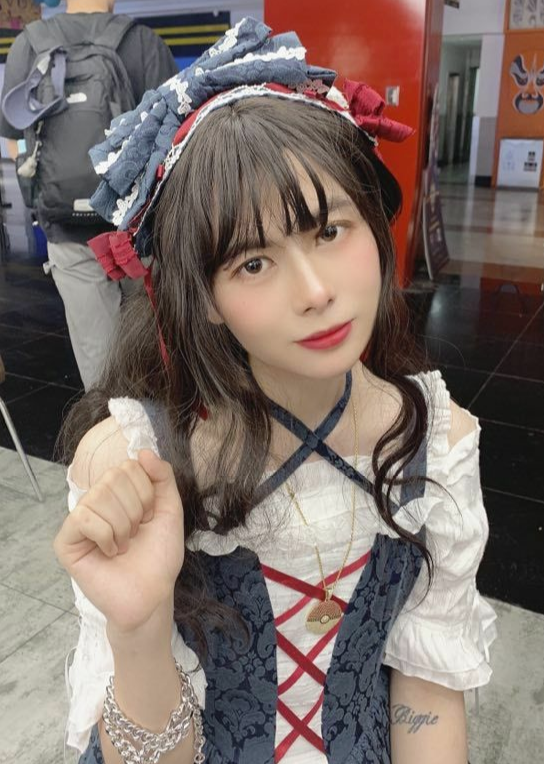 rapper的凡尔赛文学爱了吗