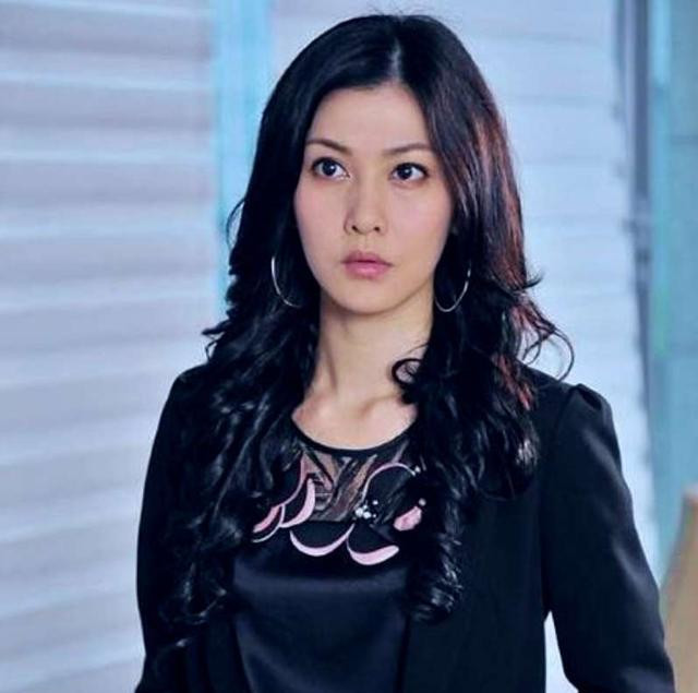 "艾莉"扮演者李彩桦离婚,与丈夫相爱仅一年左右,原因令人唏嘘