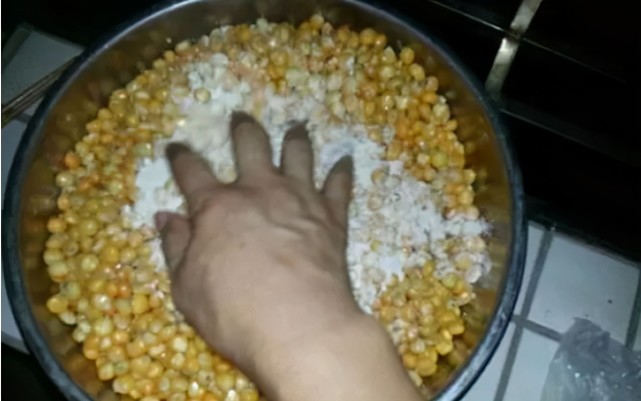 641