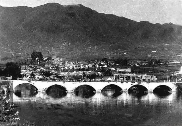 赶集烫头下馆子几十年前的大理人比我们更会玩儿