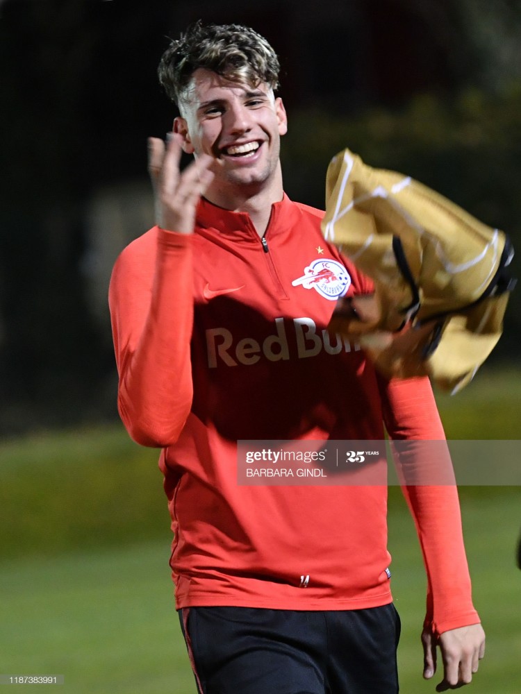 匈牙利00后卡卡绝杀冰岛带队闯进欧洲杯他这颜值你给多少分