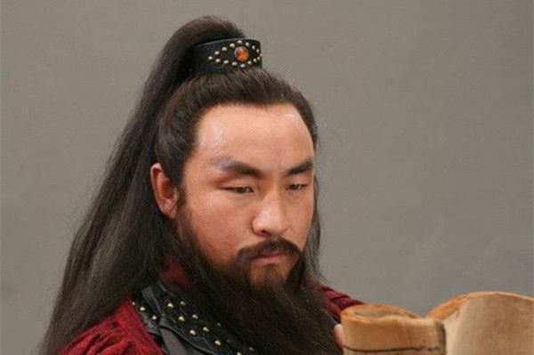 大刀关胜的悲惨结局迎战强敌力保不失死于无名小辈之手