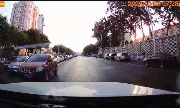 号牌|司机被“随手拍”举报坚持不去交通队接受处罚，结果悲剧了……