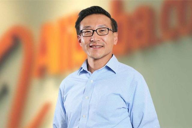 第五个人是被称之为"褚霸"的余锋余锋在阿里内部绝对有着巨大的影响力