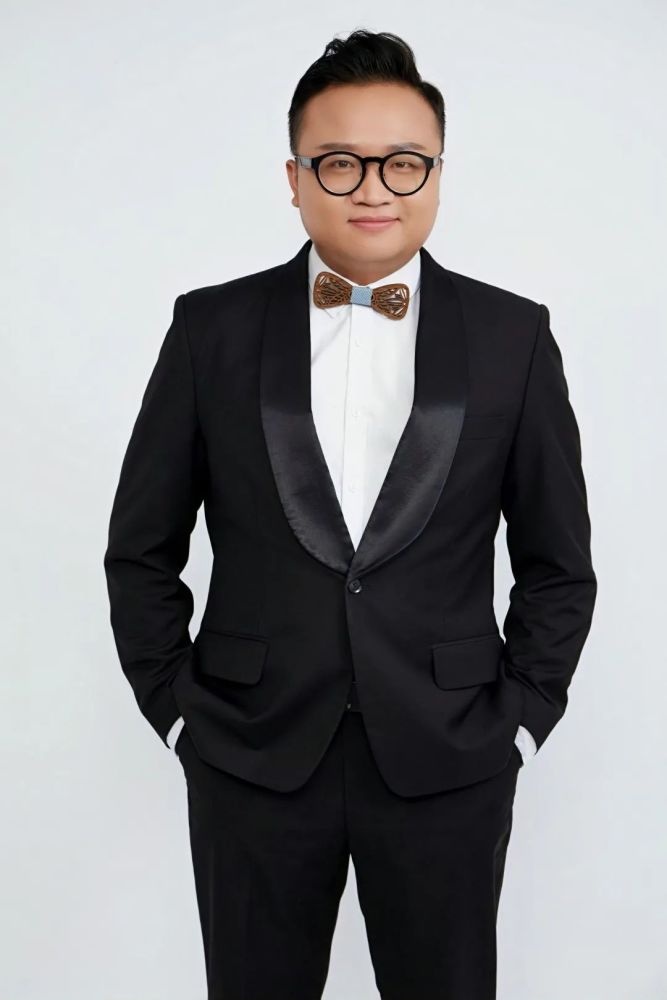 祝师奶扮演者 舒力生