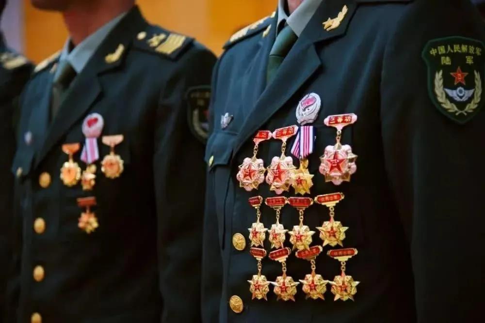 晋选高级士官 都是 兵王 谁怕谁 腾讯新闻