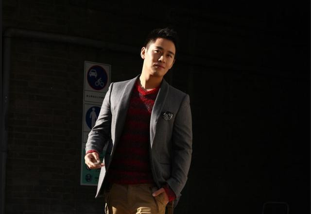 宁静前男友为李易峰做配角,反派演出喜剧的味儿