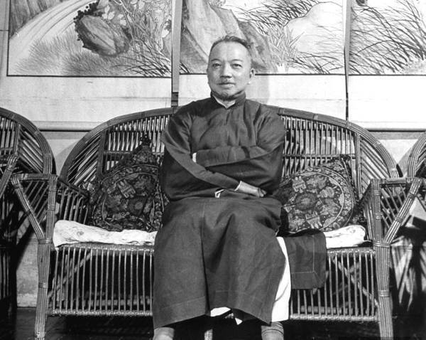 李济深参与“清党”，曾三次被蒋介石开除党籍，结果成为中央副主席_腾讯新闻