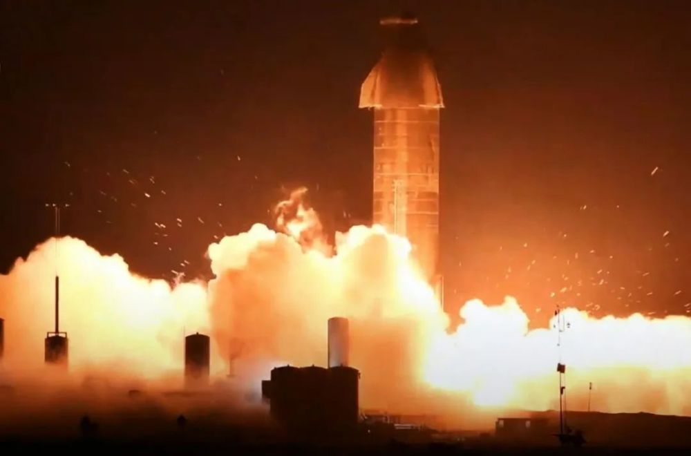 星际飞船|失败了，星际飞船SN8猛禽在测试中着火了，马斯克称失去了控制