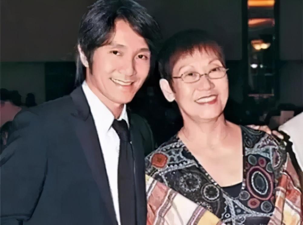 周星驰|相恋13年，官司打了7年，这位前女友为何不愿放过周星驰？