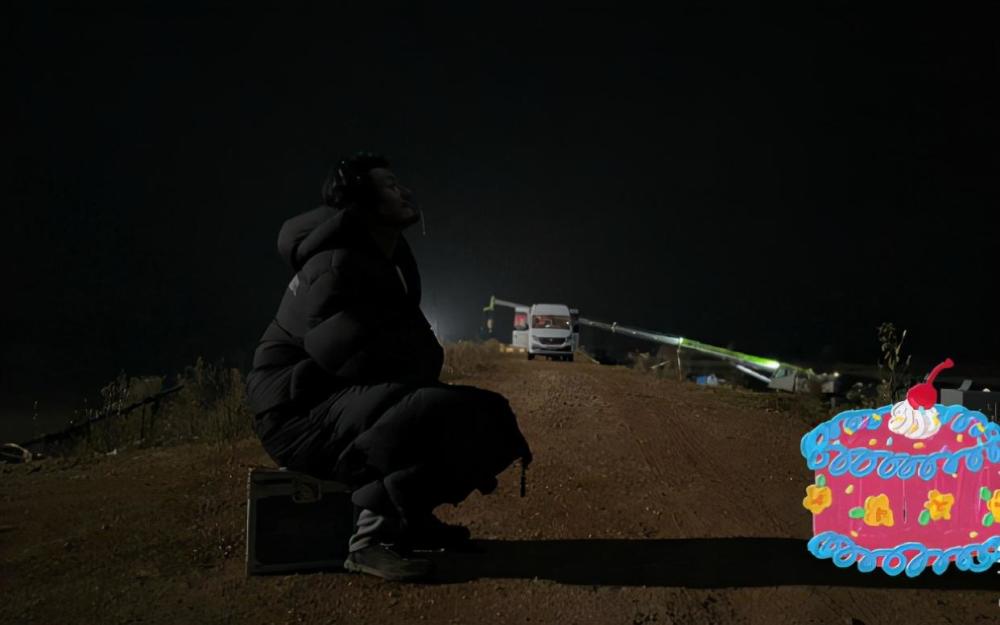 黄晓明|浪姐三人组拼单给黄晓明买蛋糕，本尊回复太可怜，网友的话真相了