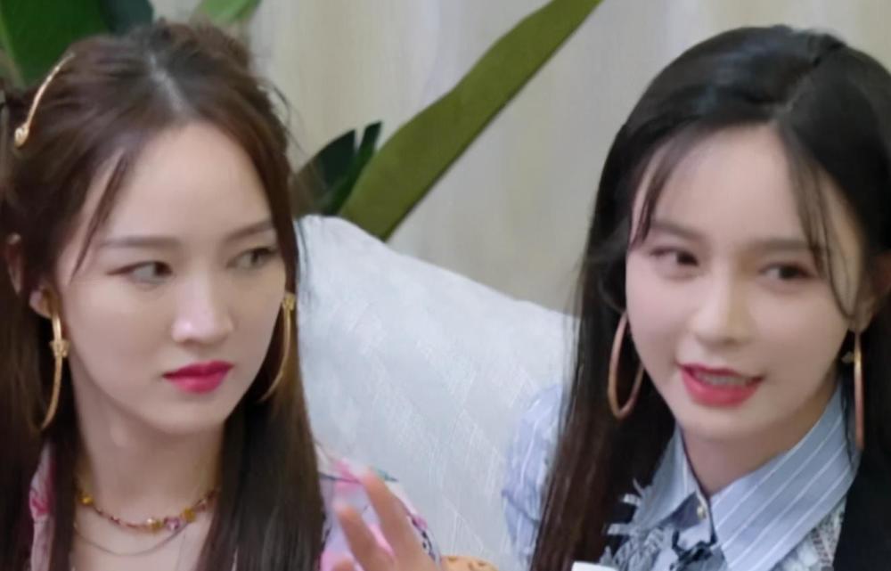 黄晓明|浪姐三人组拼单给黄晓明买蛋糕，本尊回复太可怜，网友的话真相了