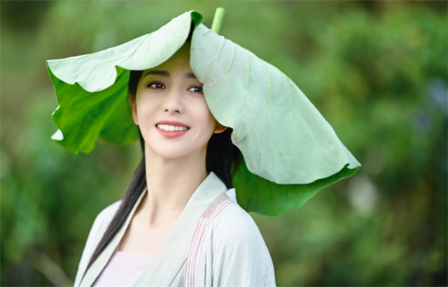 佟丽娅|网曝佟丽娅深夜发文承认离婚？她接受专访亲自辟谣