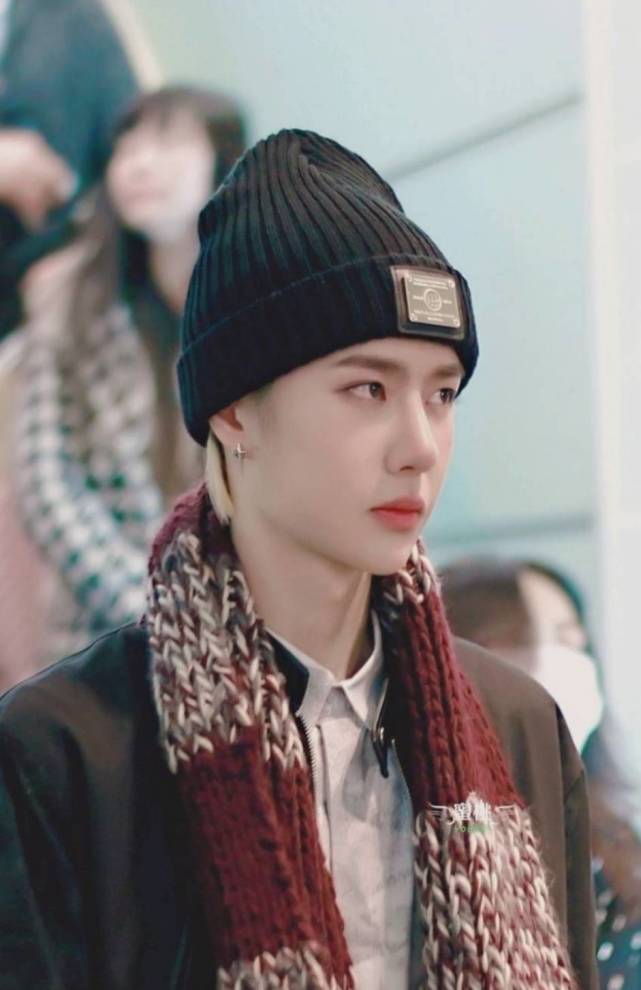 王一博壁纸考古丹丹