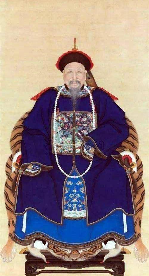 不仅是大学士,还因功被封为二等伯爵;三儿子马武因功被封三等轻车都尉