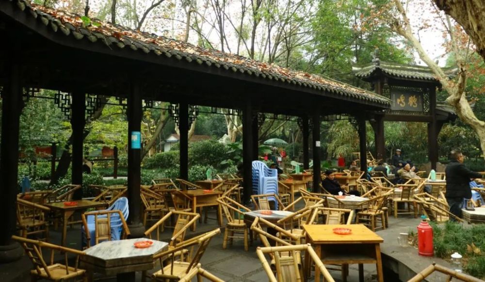 历史建筑|鹤鸣茶社:闲煮岁月,细品时光_腾讯新闻