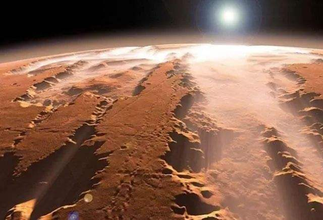 火星|火星是如何失去水的？科学家：原因很简单，被灰尘带走的