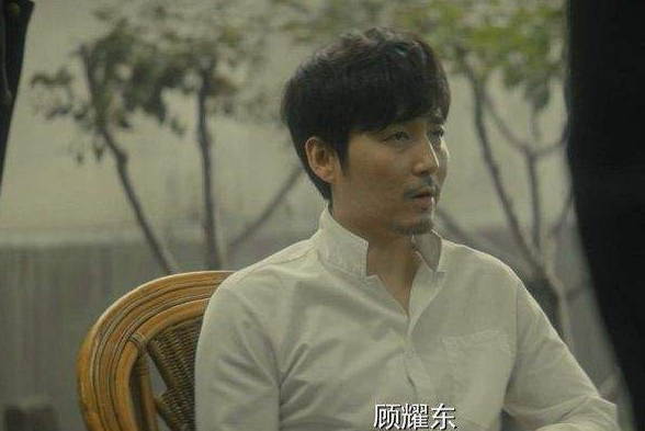 通过莫干山的考核,顾耀东正式成为我党谍战隐秘工作人员,会成为夏继承