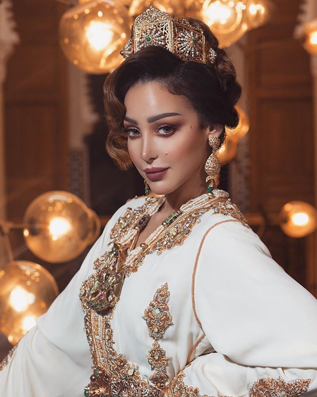 离婚|埃及流行音乐巨星的妻子公开宣布与其离婚 并透露两人分居已久