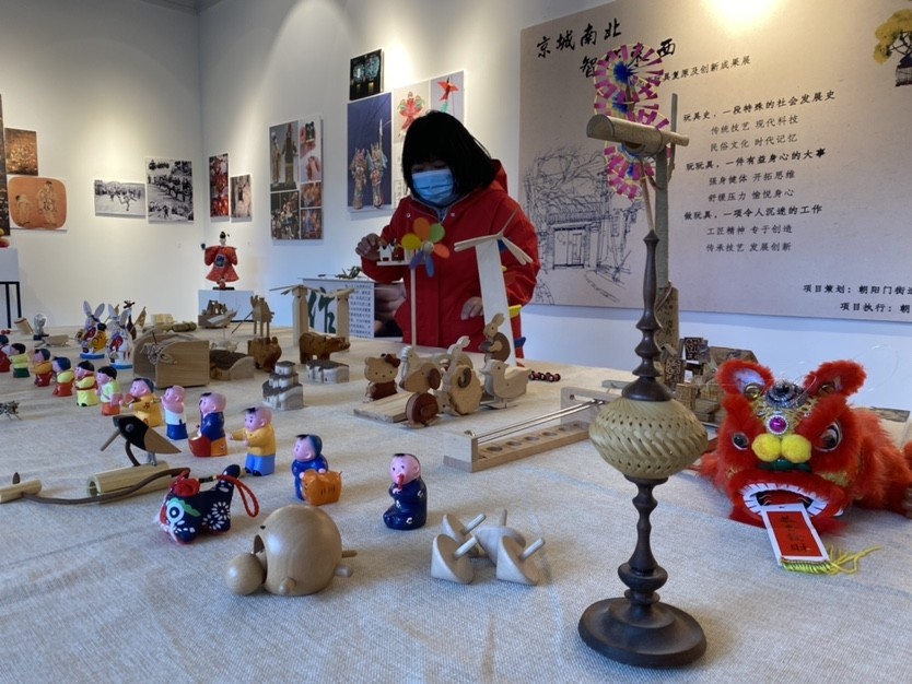 鸣蝉|胡同居民复原老北京“耍货”，太平燕、毛猴、鸣蝉回来了