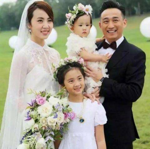 孙莉|43岁孙莉大秀舞姿腰间赘肉抢镜，怕是被黄老师这个煮夫喂肥的