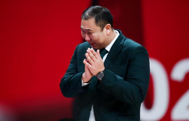 狠起来自己都骂王晗怒斥队员全华班力压三外菜鸟教练应反思