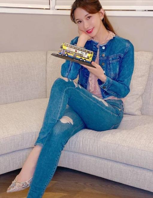 颜值|有事业有颜值有身材，女人活成李若彤王菲这样，还不让人羡慕吗