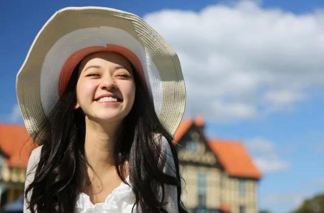 颜值|有事业有颜值有身材，女人活成李若彤王菲这样，还不让人羡慕吗