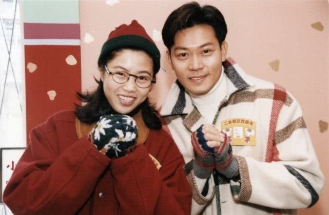 曾伟权|TVB老戏骨曾伟权因肺癌病逝 旧爱梅小惠直言好惋惜，感恩遇上他