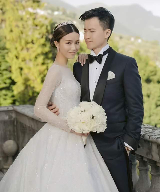 谢霆锋|谢霆锋对她一见钟情，陈冠希为追她戒烟，今美若天仙成百亿阔太